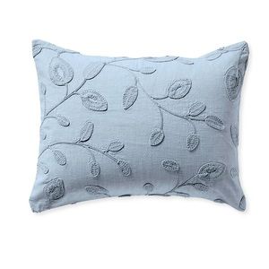 BNWT (2) Willowbrook KING Sham - Coastal Blue